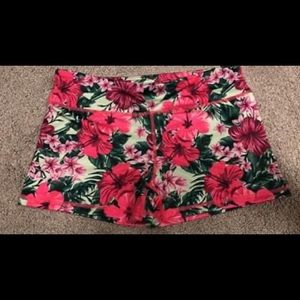 IAB Booty shorts size large